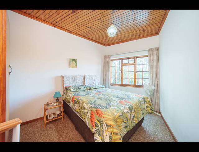 3 BEDROOM HOUSE FOR SALE IN BONZA BAY